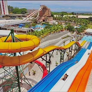 https://piazza-caldas-novas-e-entrada-no-acqua-park.caldasnovashotels.com